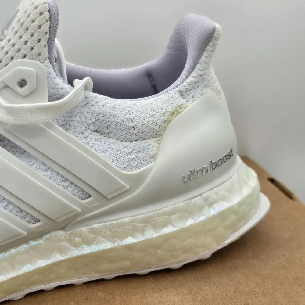 adidas UltraBoost Triple White Aged Boost FY2898 Running Shoes Women’s Size 6
